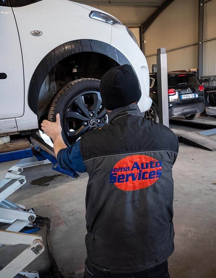 Montage et entretien de pneus au garage Jema Auto Services à Marcheprime près de Bordeaux et Arcachon.